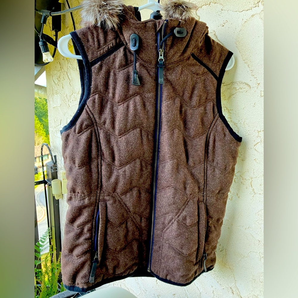 Prana wool vest, detachable faux fur